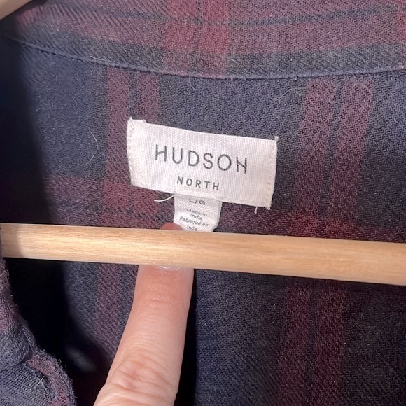 ⭐️HP⭐️ Hudson Plaid Button Down - Picture 2 of 4